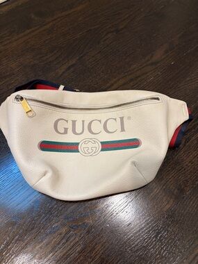 Gucci Cream Leather Logo Waist Bag with Red & Green Web